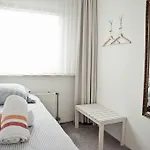 Bnb013